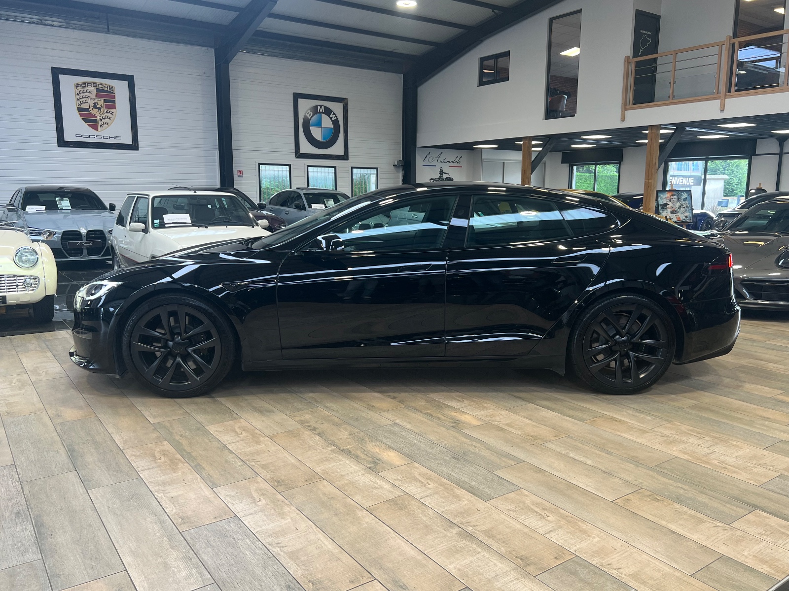 
								TESLA MODEL S (3) DUAL-MOTOR LONG RANGE AWD 100KWH full									